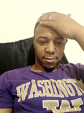 Snapshot of MrHandsome87 chatting on December 23, 12:41 am MrHandsome87 online show from December 23, 12:41 am