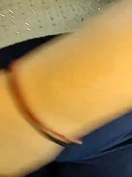 Snapshot of SafiroFer chatting on December 13, 9:31 pm SafiroFer online show from December 13, 9:31 pm