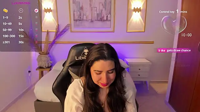 Snapshot of alice_coopperx chatting on November 26, 12:17 pm alice coopperx online show from November 26, 12:17 pm