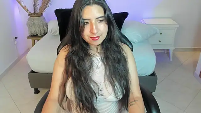 Snapshot of alice_coopperx chatting on November 28, 12:19 pm alice coopperx online show from November 28, 12:19 pm