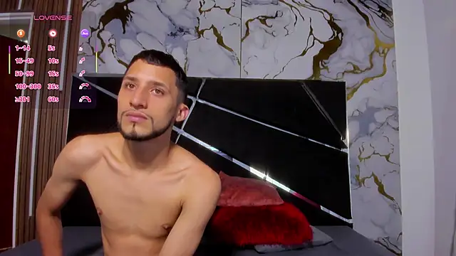 Snapshot of Akame_Draco chatting on September 30, 3:55 am Akame Draco online show from September 30, 3:55 am