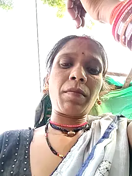 Snapshot of Xx_pooja chatting on September 19, 10:49 am Xx pooja online show from September 19, 10:49 am