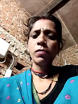 Snapshot of Xx_pooja chatting on October 4, 7:45 pm Xx pooja online show from October 4, 7:45 pm