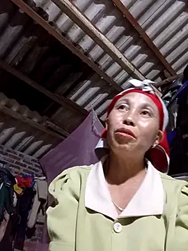 me-cute online show from October 1, 1:06 pm