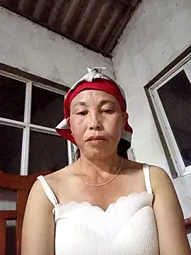 me-cute online show from October 6, 2:36 pm