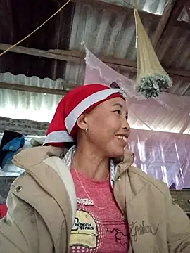 me-cute online show from November 29, 9:12 am