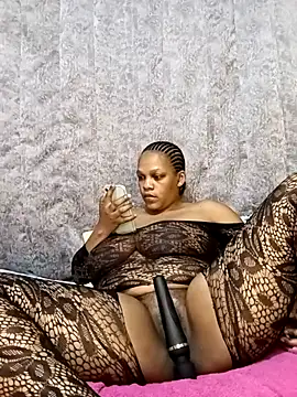 HappygalTheQueen online show from November 25, 7:36 pm