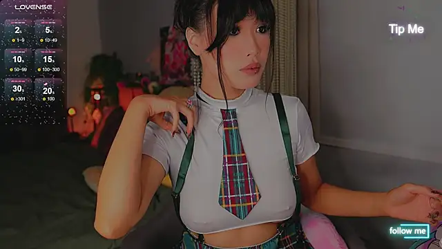 Kami Lee XO online show from October 9, 6:06 pm
