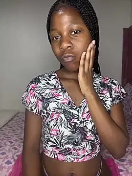 Snapshot of Crazyqueenxxx chatting on November 4, 9:41 am Crazyqueenxxx online show from November 4, 9:41 am