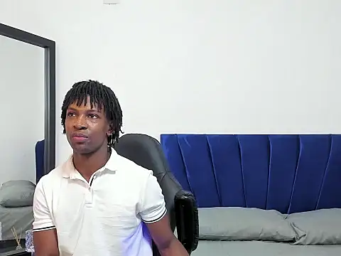 Snapshot of tau_montes chatting on September 29, 4:12 pm tau montes online show from September 29, 4:12 pm