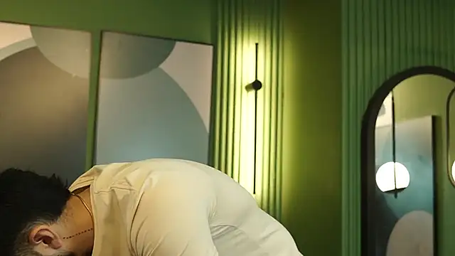 Snapshot of Nick_Vans chatting on September 12, 12:27 pm Nick Vans online show from September 12, 12:27 pm