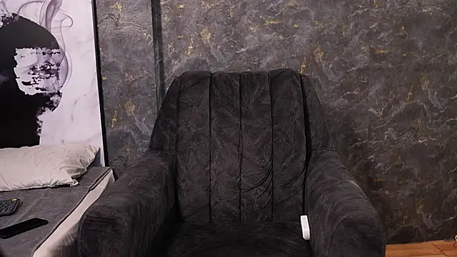 Snapshot of Nick_Vans chatting on October 2, 1:18 pm Nick Vans online show from October 2, 1:18 pm