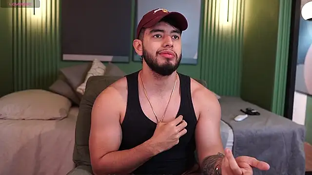 Snapshot of Nick_Vans chatting on October 8, 1:20 pm Nick Vans online show from October 8, 1:20 pm