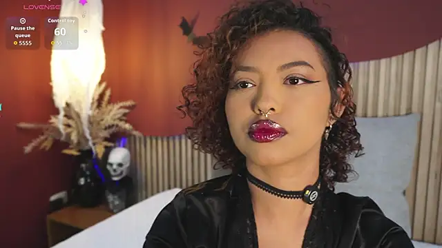 Nina Kinky online show from October 7, 2:03 pm