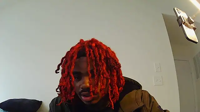 Snapshot of risktakinndolo chatting on September 27, 1:38 pm risktakinndolo online show from September 27, 1:38 pm