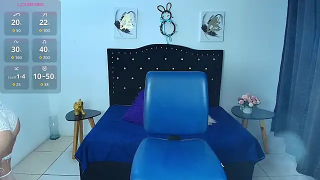 Snapshot of SammySmall_F_w chatting on November 20, 10:31 pm SammySmall F w online show from November 20, 10:31 pm