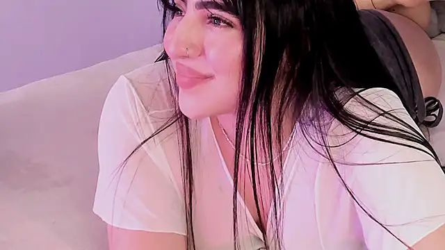 Snapshot of Camila_Matinez_ chatting on October 24, 12:41 am Camila Matinez online show from October 24, 12:41 am