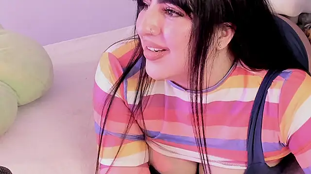 Snapshot of Camila_Matinez_ chatting on November 3, 12:57 am Camila Matinez online show from November 3, 12:57 am