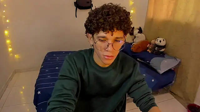 Snapshot of Tom_Blues chatting on November 26, 4:08 pm Tom Blues online show from November 26, 4:08 pm