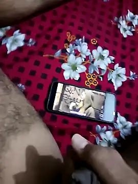 Snapshot of riyaroy087 chatting on October 17, 8:11 pm riyaroy087 online show from October 17, 8:11 pm