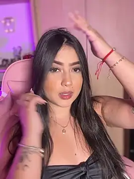 Emiily Moore1 online show from February 15, 6:59 pm