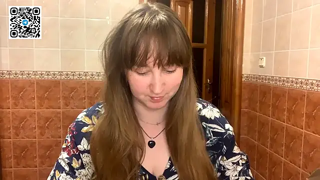 MaroonMoon  online show from September 18, 7:27 pm