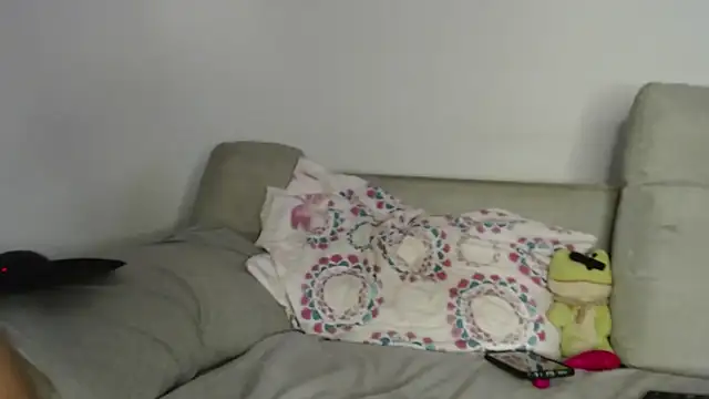 Snapshot of Raycatt1 chatting on July 10, 4:53 pm Raycatt1 online show from July 10, 4:53 pm