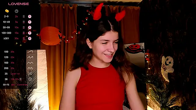 Snapshot of amy_cute_cat chatting on October 31, 8:59 am amy cute cat online show from October 31, 8:59 am