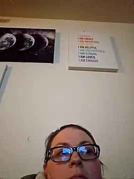 Yamiko42 online show from February 23, 5:38 am