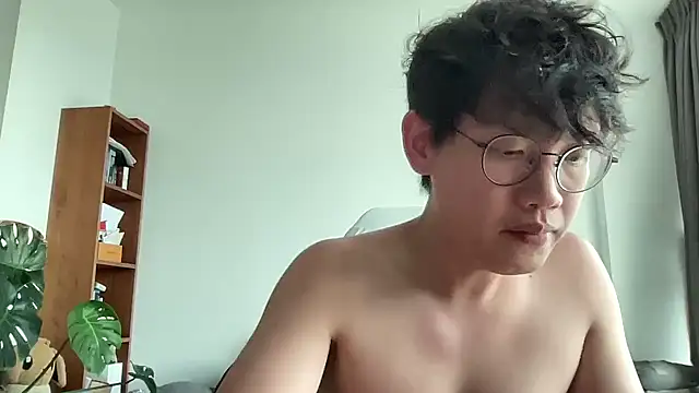 Snapshot of Passionatetwink2 chatting on October 29, 9:55 am Passionatetwink2 online show from October 29, 9:55 am