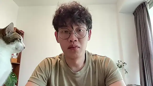 Snapshot of Passionatetwink2 chatting on October 30, 8:38 am Passionatetwink2 online show from October 30, 8:38 am