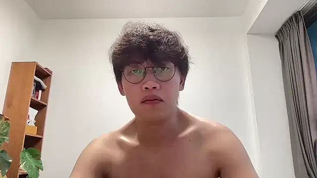 Snapshot of Passionatetwink2 chatting on November 21, 10:47 am Passionatetwink2 online show from November 21, 10:47 am