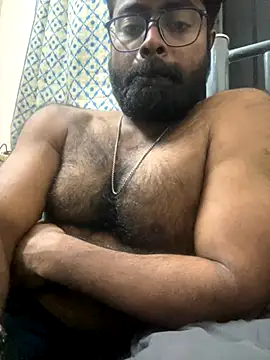 Snapshot of DJLOVE280825 chatting on October 28, 7:38 pm DJLOVE280825 online show from October 28, 7:38 pm