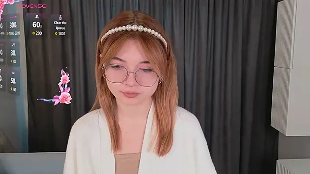 Snapshot of Susan_Gardner chatting on October 19, 6:03 am Susan Gardner online show from October 19, 6:03 am