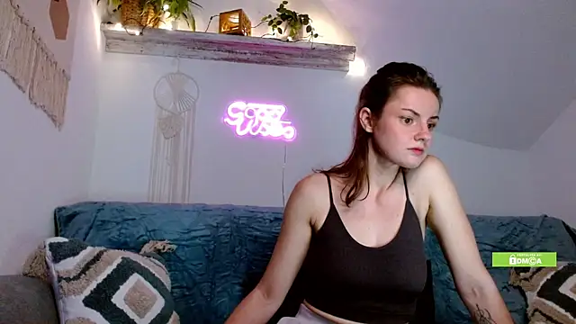 MariaHoward online show from September 29, 7:30 pm