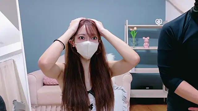 Snapshot of RIRI-style chatting on November 8, 6:57 am RIRI-style online show from November 8, 6:57 am