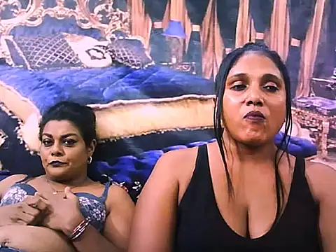 Snapshot of IndianSexyLady4u chatting on November 29, 8:01 pm IndianSexyLady4u online show from November 29, 8:01 pm