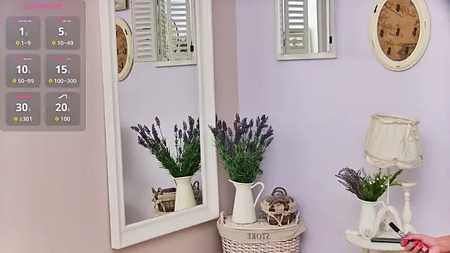 Snapshot of LollyShine chatting on September 26, 6:45 pm LollyShine online show from September 26, 6:45 pm