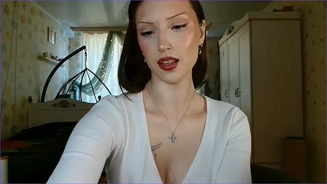 RuxaShade online show from February 11, 10:42 am