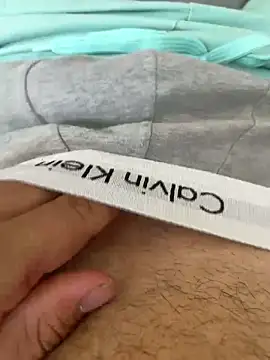 Snapshot of raptozan chatting on September 18, 12:40 pm raptozan online show from September 18, 12:40 pm