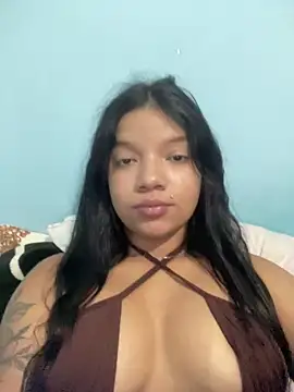 Snapshot of lola_bn chatting on September 22, 1:40 am lola bn online show from September 22, 1:40 am