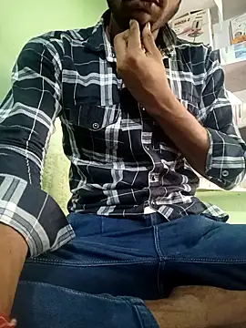 Snapshot of uniquesexyboy5689 chatting on October 21, 7:42 am uniquesexyboy5689 online show from October 21, 7:42 am