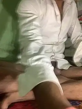 Snapshot of uniquesexyboy5689 chatting on November 9, 3:54 pm uniquesexyboy5689 online show from November 9, 3:54 pm