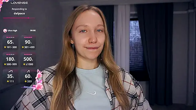 Snapshot of EarnestineGyllenband chatting on November 5, 7:08 am EarnestineGyllenband online show from November 5, 7:08 am