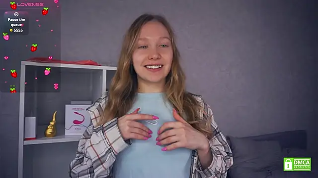 Snapshot of EarnestineGyllenband chatting on November 22, 6:23 am EarnestineGyllenband online show from November 22, 6:23 am