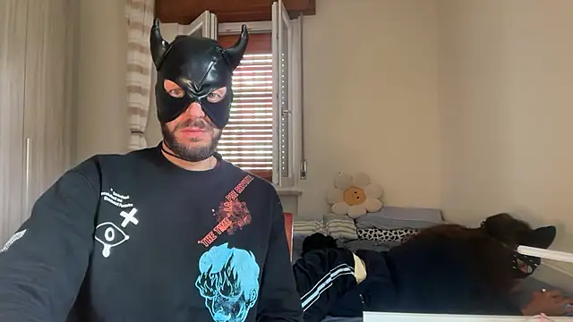 Snapshot of amateurchannel chatting on October 3, 11:18 am amateurchannel online show from October 3, 11:18 am