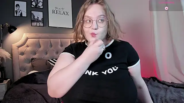 Snapshot of Alissa_S chatting on February 20, 4:25 pm Alissa S online show from February 20, 4:25 pm