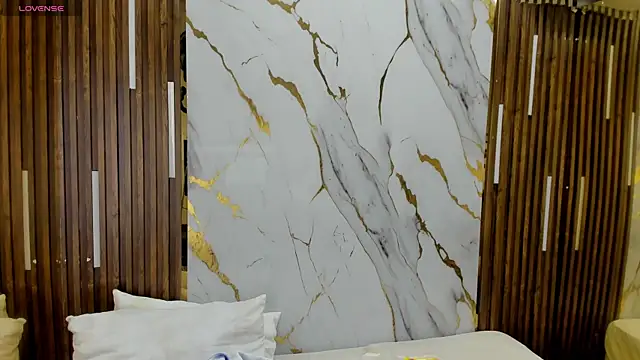 VictoriaDuart online show from November 21, 7:45 pm