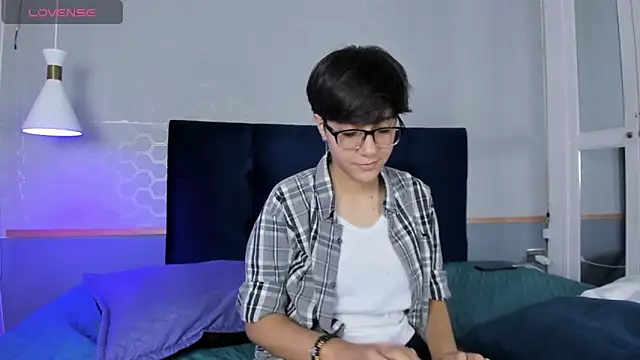 Tsuki Maru online show from September 30, 12:43 pm