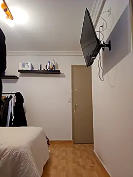 Snapshot of Latinfogoso84 chatting on October 30, 10:49 am Latinfogoso84 online show from October 30, 10:49 am